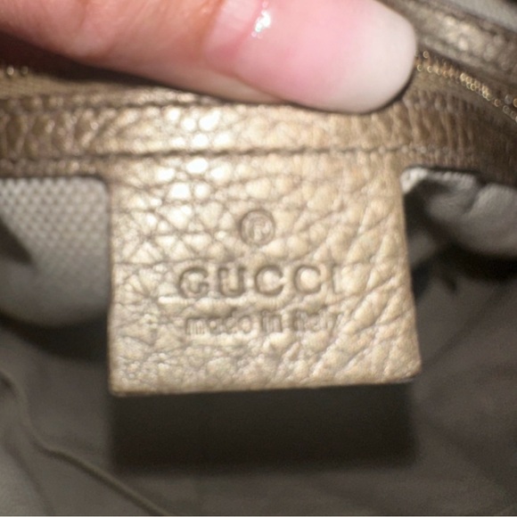 Authentic Gold Gucci SoHo chain shoulder bag - Picture 5 of 13